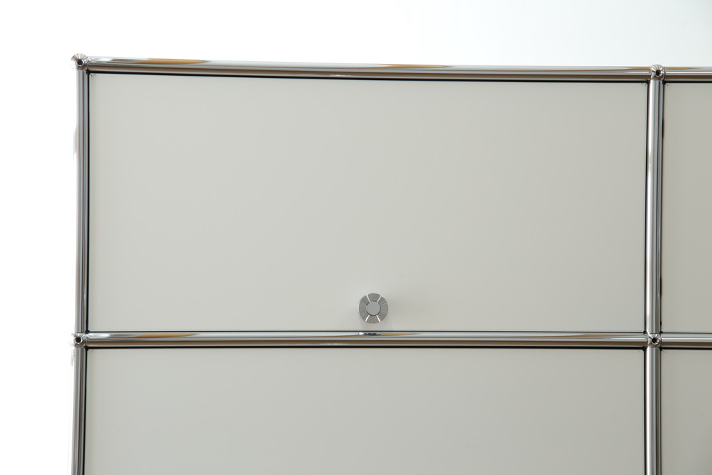 中古　USMハラー(USM Haller)　3列7段(3×7)　美しくシンプルなデザインが目を引く鉄製収納棚(戸棚、キャビネット)(定価約186万円)(R-078810)