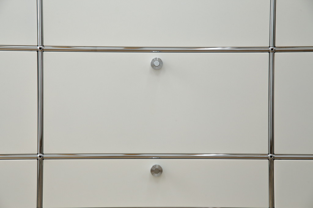 中古　USMハラー(USM Haller)　3列7段(3×7)　美しくシンプルなデザインが目を引く鉄製収納棚(戸棚、キャビネット)(定価約186万円)(R-078810)