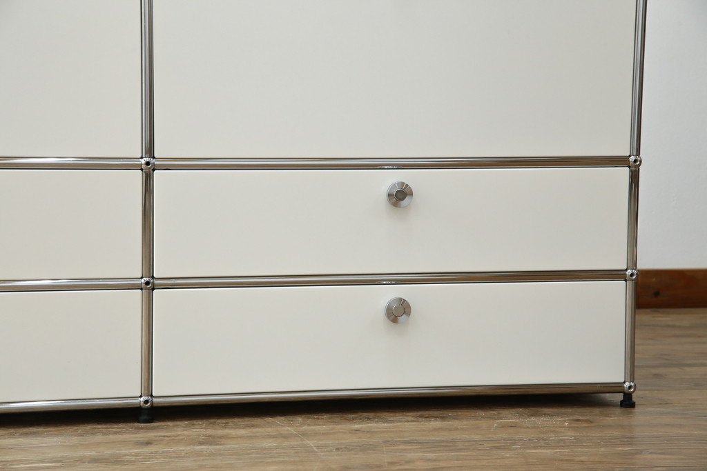 中古　USMハラー(USM Haller)　3列7段(3×7)　美しくシンプルなデザインが目を引く鉄製収納棚(戸棚、キャビネット)(定価約186万円)(R-078810)