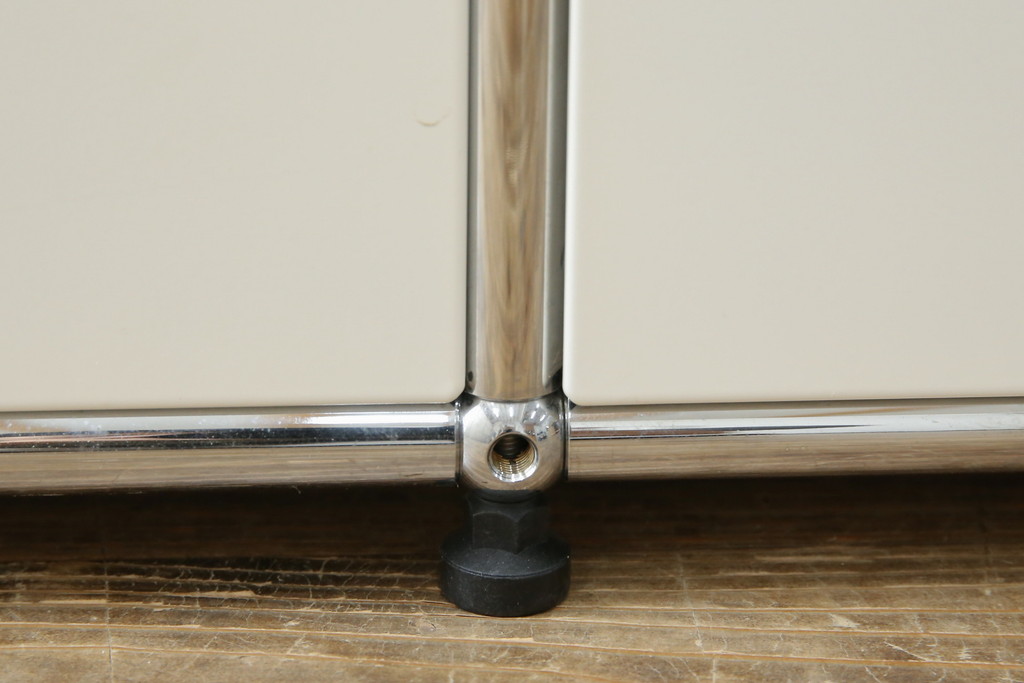 中古　USMハラー(USM Haller)　3列7段(3×7)　美しくシンプルなデザインが目を引く鉄製収納棚(戸棚、キャビネット)(定価約186万円)(R-078810)