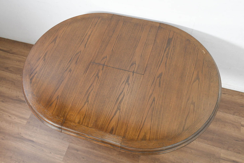 中古　美品　三越家具(現カントリーハウス)　Brugge(ブルージュ)　クラシカルな佇まいが魅力の伸長式ラウンドテーブル(ダイニングテーブル、エクステンションテーブル、丸テーブル、4人掛け、2人掛け、4人用、2人用、食卓)(定価約28万円)(R-082742)