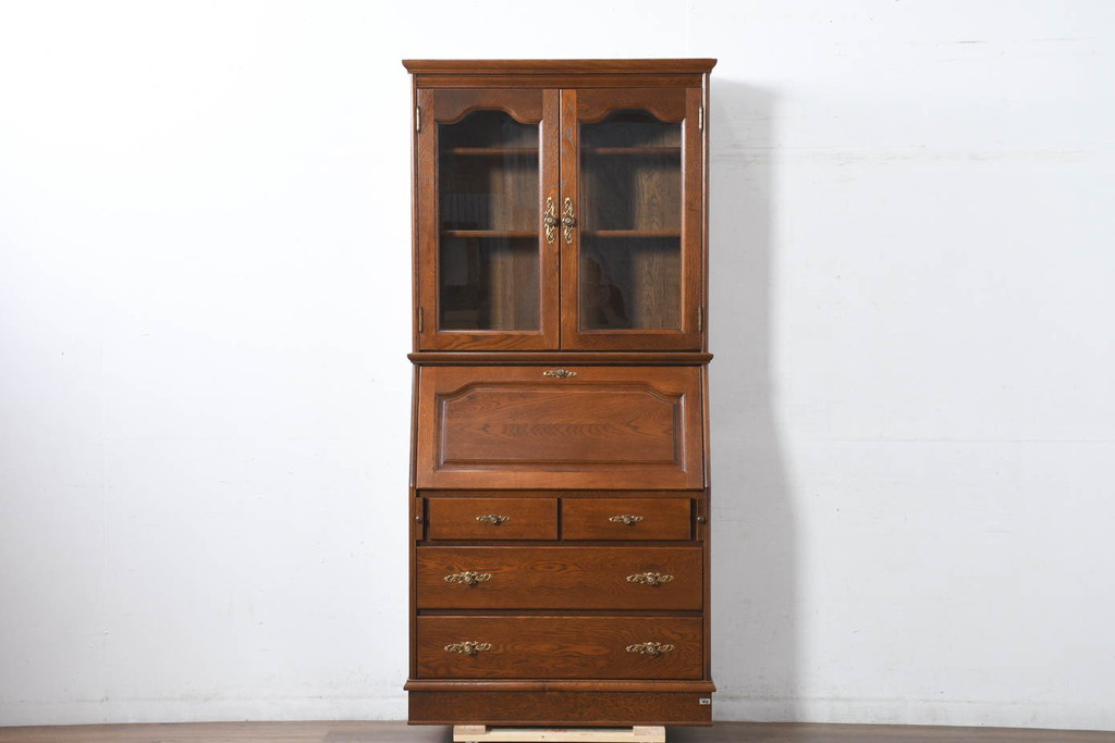 中古　美品!!　北海道旭川 近藤工芸　Solid Furniture OAK (ソリッドファニチャー オーク)　オーク材　クラシカルで上品な佇まいのビューローブックケース(ライティングビューロー、簿記机、本箱、本棚、飾り棚、収納棚、戸棚、ワークデスク、在宅用、在宅ワーク用)(R-082612)