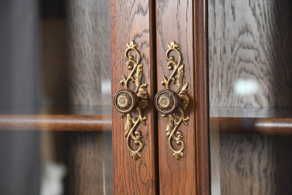 中古　美品!!　北海道旭川 近藤工芸　Solid Furniture OAK (ソリッドファニチャー オーク)　オーク材　クラシカルで上品な佇まいのビューローブックケース(ライティングビューロー、簿記机、本箱、本棚、飾り棚、収納棚、戸棚、ワークデスク、在宅用、在宅ワーク用)(R-082612)