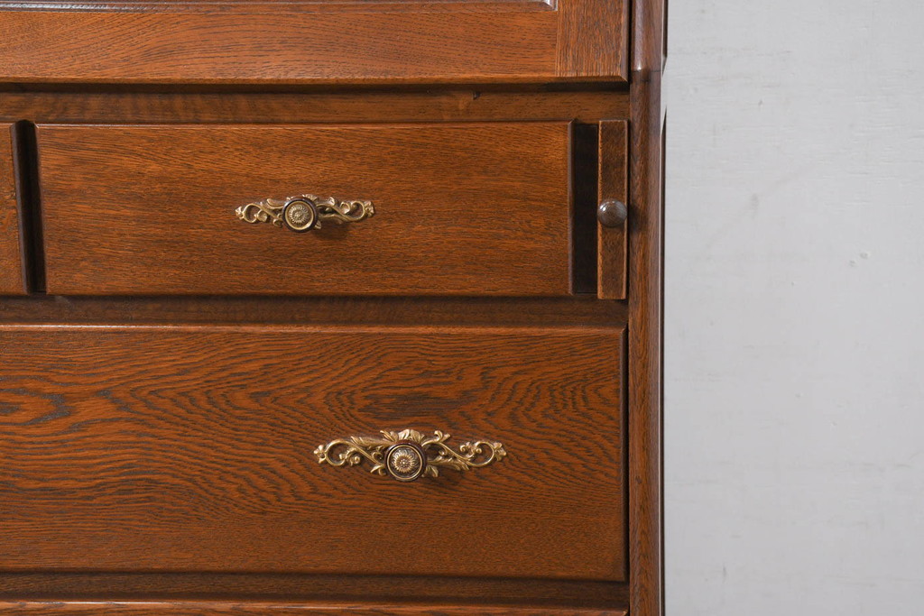 中古　美品!!　北海道旭川 近藤工芸　Solid Furniture OAK (ソリッドファニチャー オーク)　オーク材　クラシカルで上品な佇まいのビューローブックケース(ライティングビューロー、簿記机、本箱、本棚、飾り棚、収納棚、戸棚、ワークデスク、在宅用、在宅ワーク用)(R-082612)