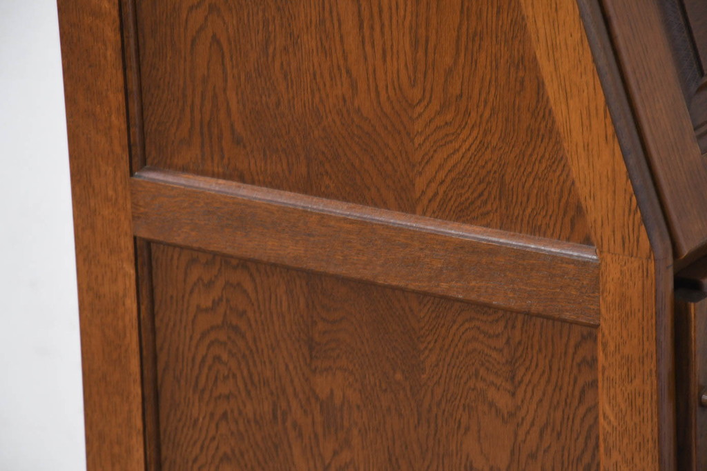 中古　美品!!　北海道旭川 近藤工芸　Solid Furniture OAK (ソリッドファニチャー オーク)　オーク材　クラシカルで上品な佇まいのビューローブックケース(ライティングビューロー、簿記机、本箱、本棚、飾り棚、収納棚、戸棚、ワークデスク、在宅用、在宅ワーク用)(R-082612)