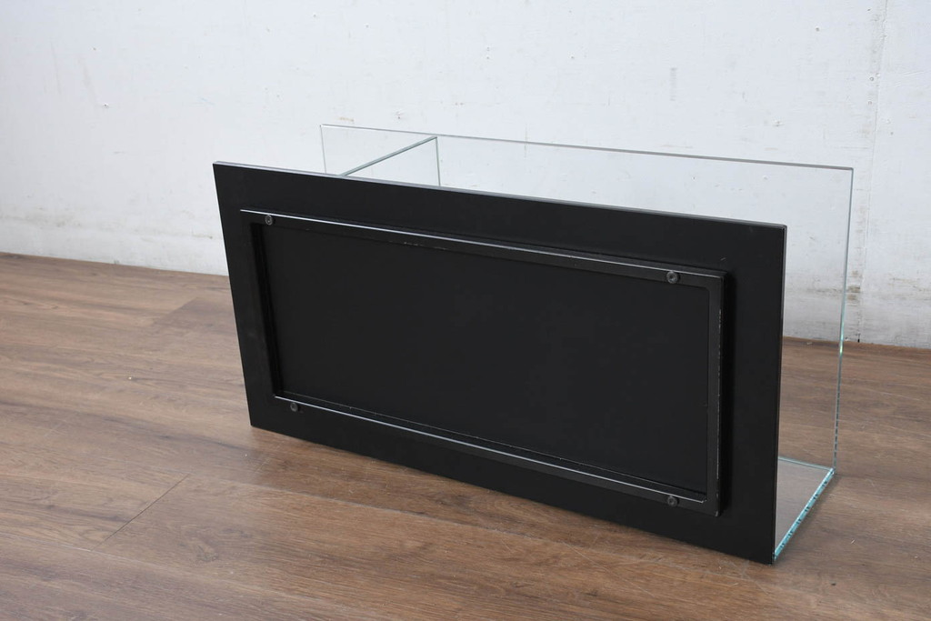 中古　美品　Cassina(カッシーナ)　269MEX(メックス)　機能性と美しさを兼ね備えたローテーブル(センターテーブル、リビングテーブル、スクエアタイプ、ガラステーブル、Gテーブル)(現行定価約28万円)(R-082604)