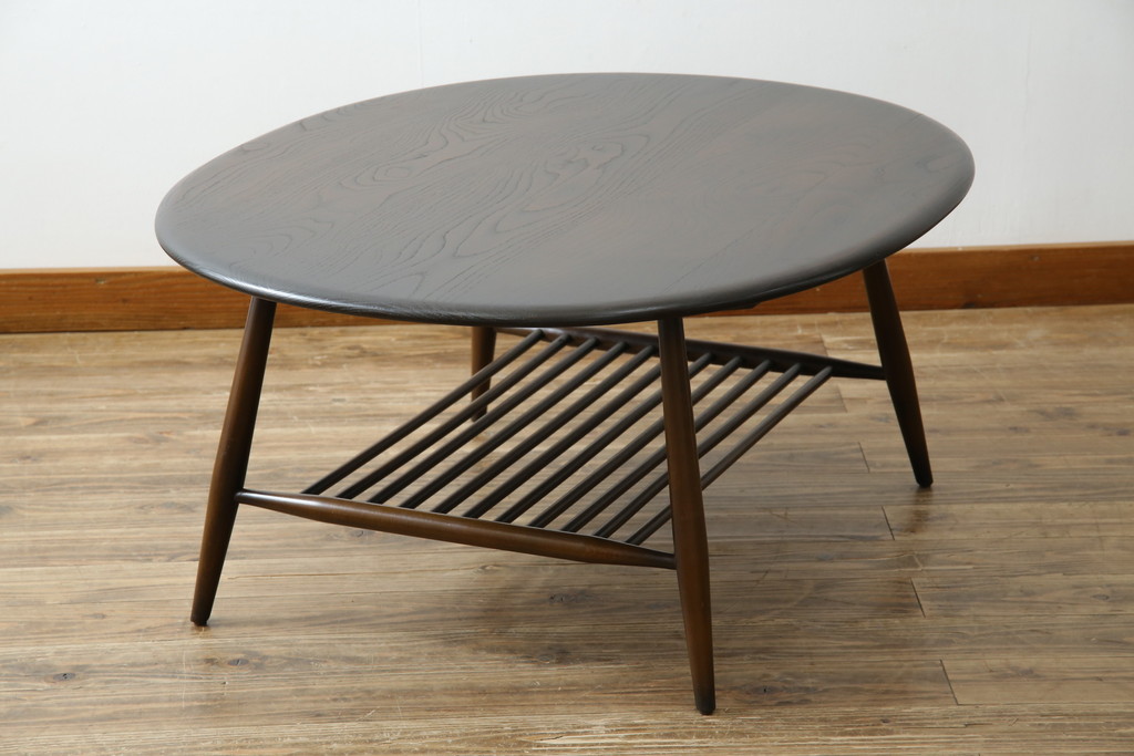 イギリスビンテージ　希少モデル　ERCOL(アーコール)　クラシカルな雰囲気漂うオーバル型ローテーブル(リビングテーブル、センターテーブル、楕円、英国、ヴィンテージ)(R-069048)