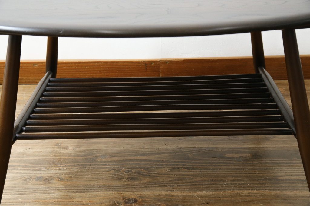 イギリスビンテージ　希少モデル　ERCOL(アーコール)　クラシカルな雰囲気漂うオーバル型ローテーブル(リビングテーブル、センターテーブル、楕円、英国、ヴィンテージ)(R-069048)