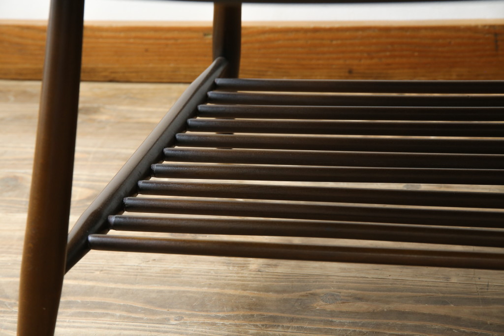 イギリスビンテージ　希少モデル　ERCOL(アーコール)　クラシカルな雰囲気漂うオーバル型ローテーブル(リビングテーブル、センターテーブル、楕円、英国、ヴィンテージ)(R-069048)