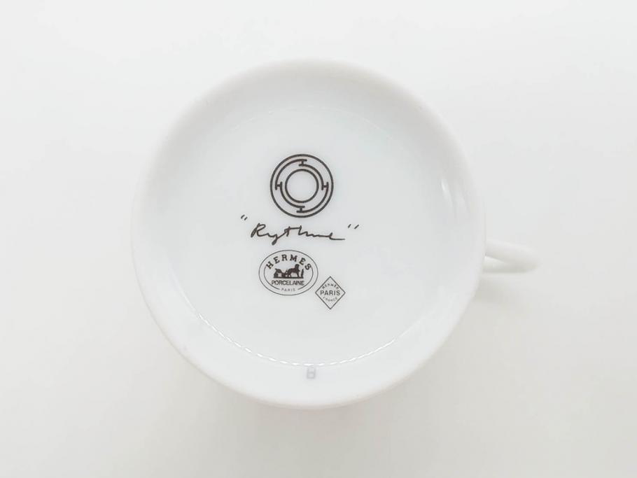 フランス　HERMES(エルメス)　リズム　洗練されたデザインが魅力のコーヒーカップ&ソーサー2客セット(C&S、金彩、碗皿、洋食器、共箱付)(R-083283)