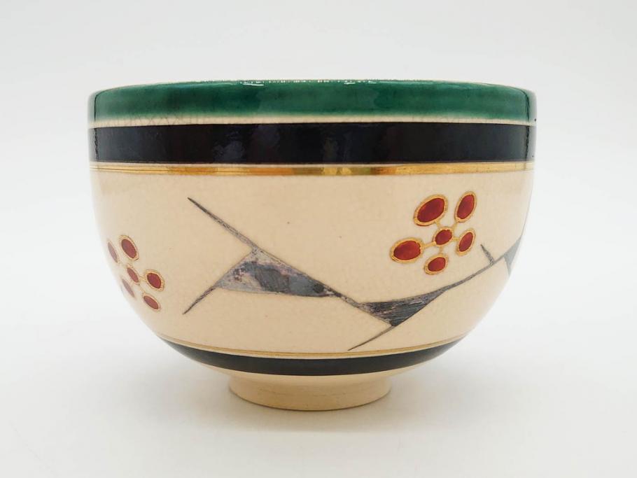 十六代 永楽善五郎　色絵　早春　茶道具　約12cm　4寸　静謐な美しさを感じさせる茶碗(梅、金彩、抹茶碗、茶器、茶陶、裏印、和食器、共箱付、四寸)(R-083284)