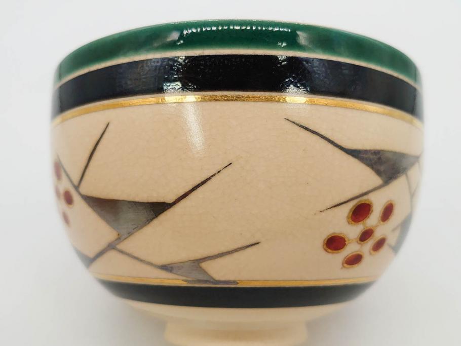 十六代 永楽善五郎　色絵　早春　茶道具　約12cm　4寸　静謐な美しさを感じさせる茶碗(梅、金彩、抹茶碗、茶器、茶陶、裏印、和食器、共箱付、四寸)(R-083284)