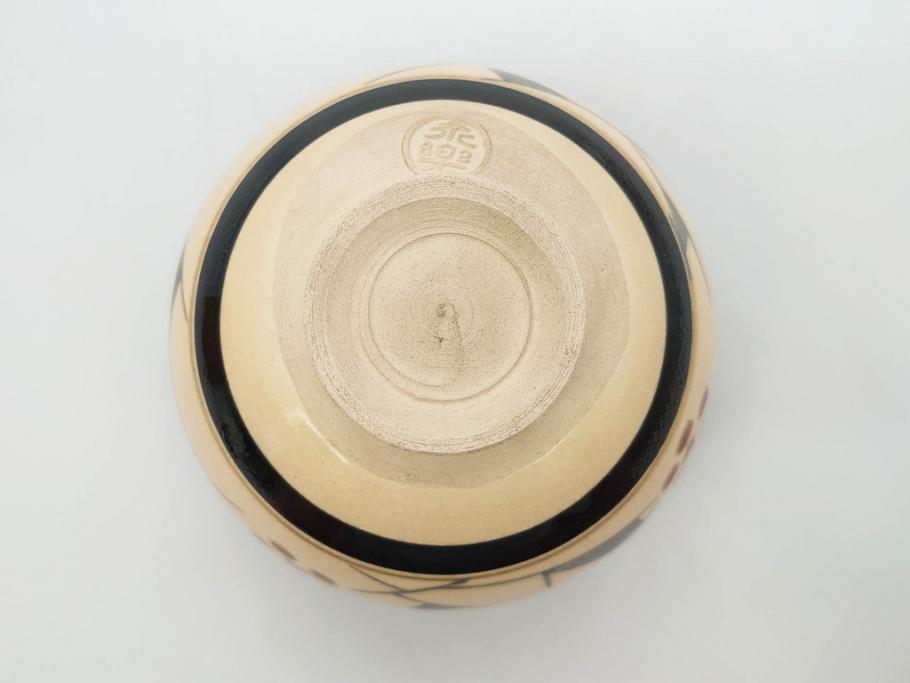 十六代 永楽善五郎　色絵　早春　茶道具　約12cm　4寸　静謐な美しさを感じさせる茶碗(梅、金彩、抹茶碗、茶器、茶陶、裏印、和食器、共箱付、四寸)(R-083284)