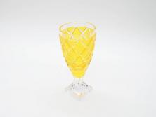 【骨董買取】鹿児島県指定伝統的工芸品　島津薩摩切子　SHIMADZU　脚付杯(色被せガラス、グラス、硝子、盃、和ガラス)を買取りました。
