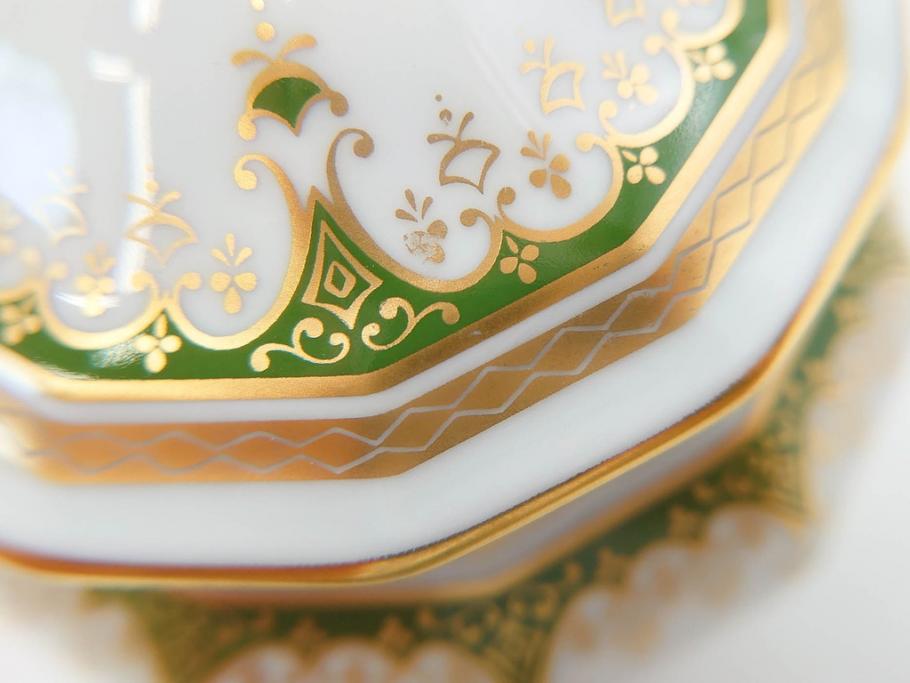 フランス　BERNARDAUD(ベルナルド)　LIMOGES(リモージュ)　 気品あるデザインが目を惹くティーポット&シュガーポット&クリーマー3点セット(ミルクジャー、ミルクポット、ボンボン入れ、洋食器)(R-076818)