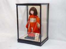 工房朋　春幸作　ガラスケース付き　ほっこりとした可愛らしさのある市松人形(古布、着物、子供、子ども、女の子、着せ替え人形)(R-076781)