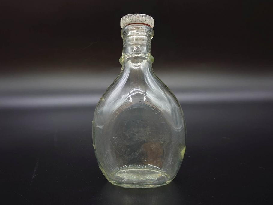 大正～昭和初期　FEEDING BOTTLE　I.IWASAKI&CO.　レトロなディスプレイを盛り上げるエンボス瓶(哺乳瓶、ボトル、日本製、ガラス瓶)(R-076785)
