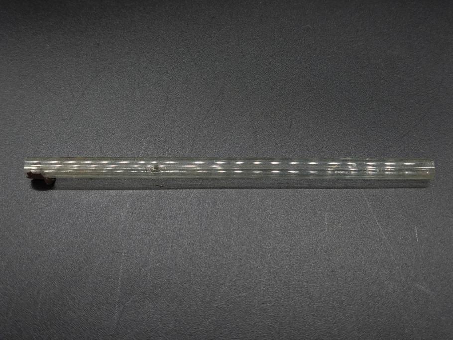 大正～昭和初期　FEEDING BOTTLE　I.IWASAKI&CO.　レトロなディスプレイを盛り上げるエンボス瓶(哺乳瓶、ボトル、日本製、ガラス瓶)(R-076785)