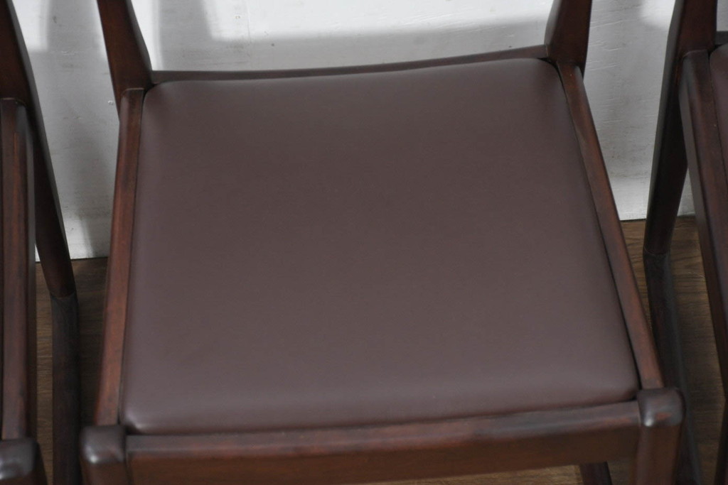 中古　超美品　元祖軽井沢彫　大坂屋家具店　繊細な桜の彫りが見事なKチェア4脚セット(軽井沢彫り、ダイニングチェア、椅子、イス、透かし彫り、バラ売り可能)(定価4脚で約100万円)(R-082597)