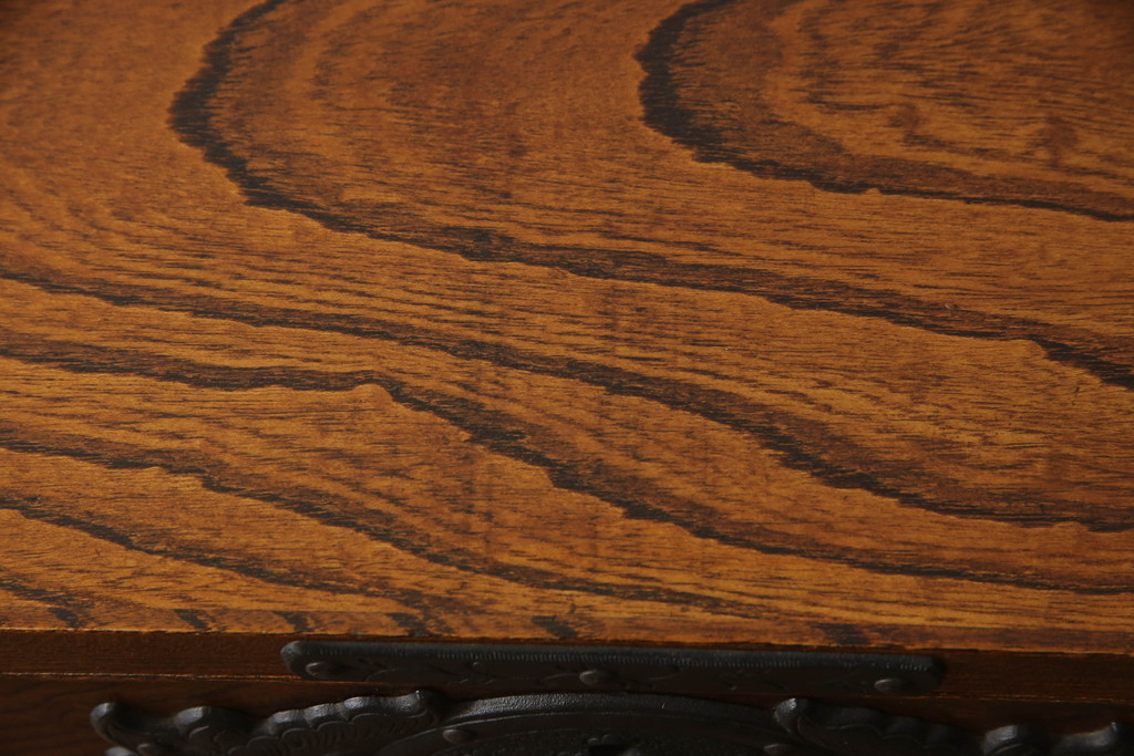 中古　美品　岩谷堂箪笥　こだわりの意匠が目を引く縦型チェスト(整理箪笥、引き出し、和たんす)(R-054992)