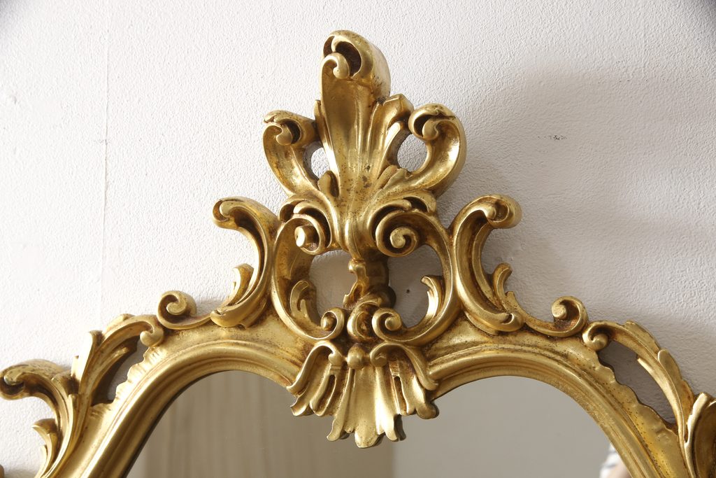 中古　美品　イタリア　SILIK(シリック)　ロココ調の細やかで豪華な彫刻が見事!存在感を放つウォールミラー(壁掛け鏡、姿見、ビンテージ)(R-055285)