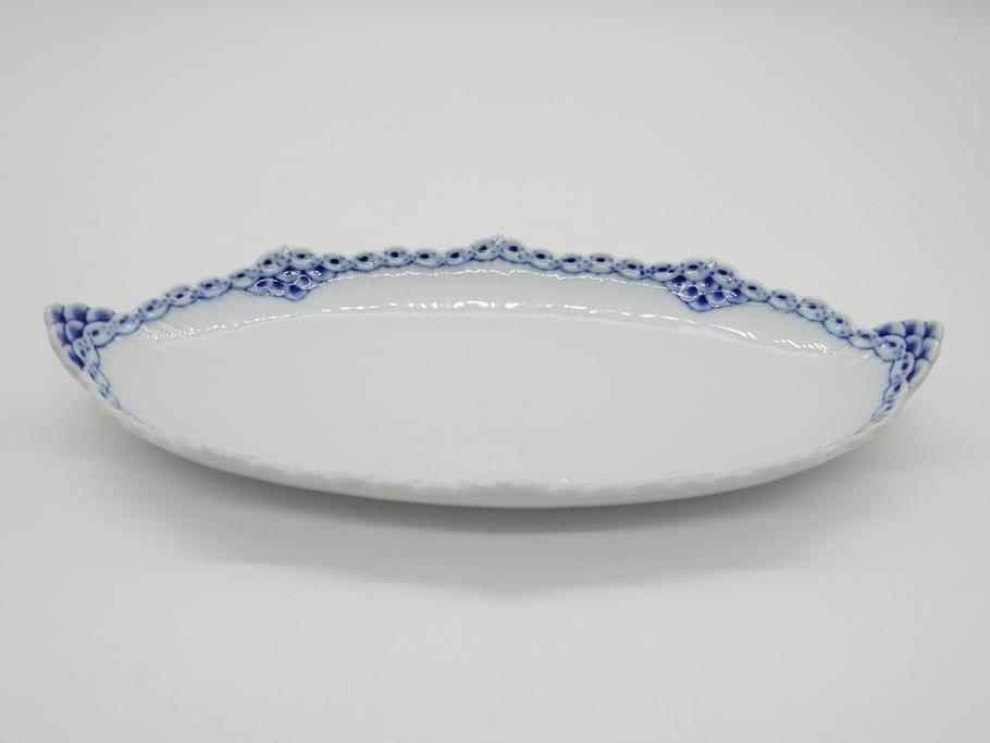 デンマーク　ROYAL　COPENHAGEN(ロイヤルコペンハーゲン)　プリンセス　ブルー　美しいレースの縁取りが優雅さを演出するディーププレート(約22.5)&ピックルディッシュ(約25)セット(洋食器、フラット、舟形、楕円プレート)(R-062235)