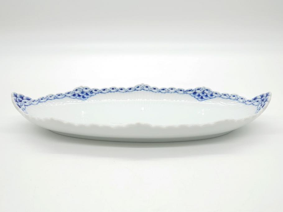 デンマーク　ROYAL　COPENHAGEN(ロイヤルコペンハーゲン)　プリンセス　ブルー　美しいレースの縁取りが優雅さを演出するディーププレート(約22.5)&ピックルディッシュ(約25)セット(洋食器、フラット、舟形、楕円プレート)(R-062235)