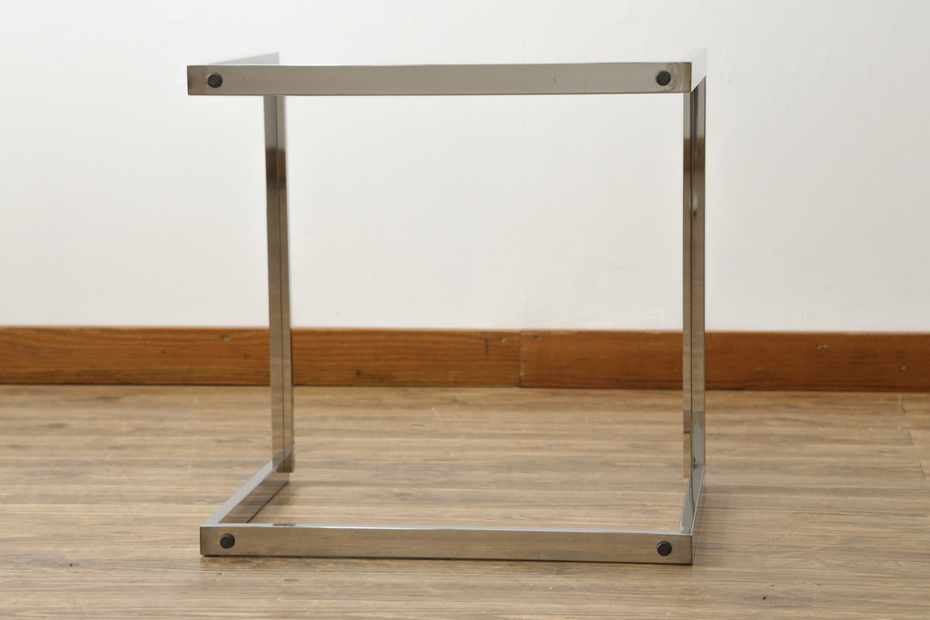 ★I様専用・ご決済用★中古　オーダー製作品　廃番　AIDEC MODERN(アイデックモダン)　ZONE(ゾーン)52G　ステンレス脚とガラストップの組み合わせがクールでおしゃれなローテーブル(センターテーブル、コーヒーテーブル、カフェテーブル、サイドテーブル)(定価約14万5千円)(R-069837)