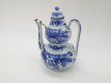 【骨董買取】中国　青花　人物図　執壺(茶壺、しょうゆ差し、醤油瓶、水差し、注子、水注、茶道具、テーブルウェア)を買取りました。
