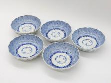 江戸後期　古伊万里　成化年製　微塵唐草文染付　約15cm　5寸　繊細な線描きが見事ななます皿5枚セット(みじんからくさ、中皿、和皿、和食器、五寸)(R-076810)