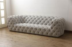 中古　3か月の短期使用　baxter(バクスター)　パオラ・ナヴォーネ(PAOLA NAVONE)デザイン　チェスタームーンソファ(CHESTER MOON SOFA)　洗練されたエレガントなデザインが魅力の2人掛けソファ(二人掛け、2P)(定価約446万円)(R-068552)