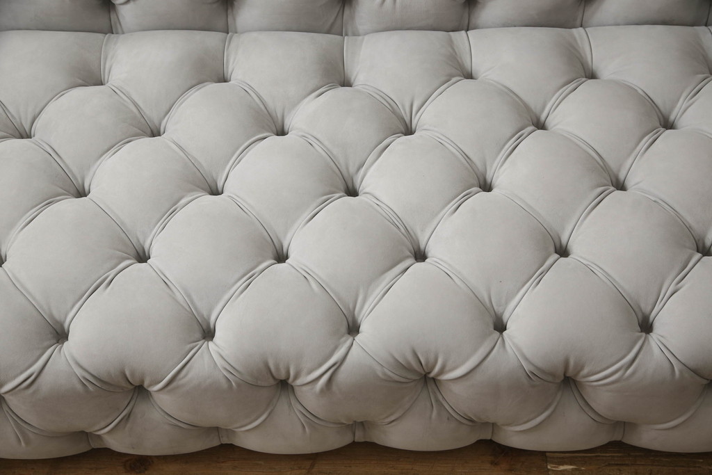 中古　3か月の短期使用　baxter(バクスター)　パオラ・ナヴォーネ(PAOLA NAVONE)デザイン　チェスタームーンソファ(CHESTER MOON SOFA)　洗練されたエレガントなデザインが魅力の2人掛けソファ(二人掛け、2P)(定価約446万円)(R-068552)