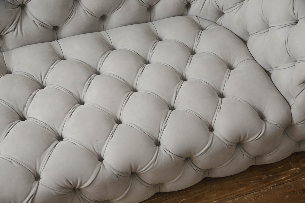 中古　3か月の短期使用　baxter(バクスター)　パオラ・ナヴォーネ(PAOLA NAVONE)デザイン　チェスタームーンソファ(CHESTER MOON SOFA)　洗練されたエレガントなデザインが魅力の2人掛けソファ(二人掛け、2P)(定価約446万円)(R-068552)