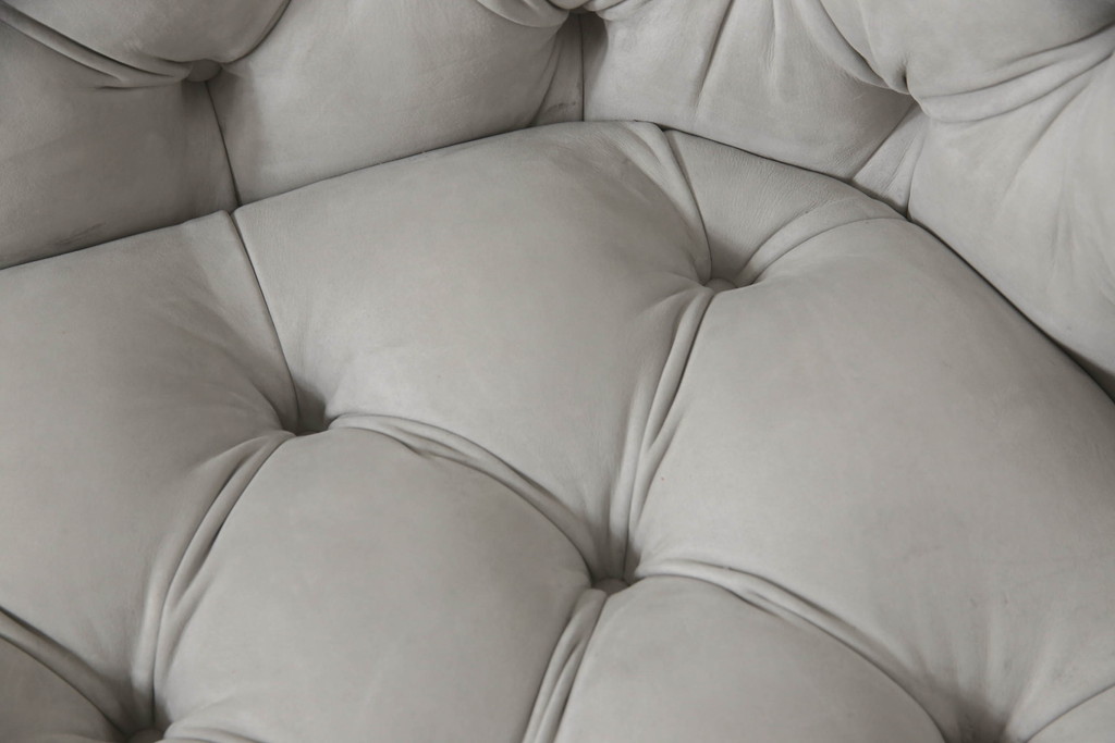 中古　3か月の短期使用　baxter(バクスター)　パオラ・ナヴォーネ(PAOLA NAVONE)デザイン　チェスタームーンソファ(CHESTER MOON SOFA)　洗練されたエレガントなデザインが魅力の2人掛けソファ(二人掛け、2P)(定価約446万円)(R-068552)