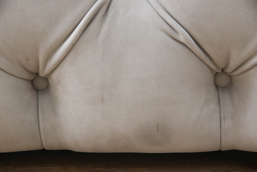 中古　3か月の短期使用　baxter(バクスター)　パオラ・ナヴォーネ(PAOLA NAVONE)デザイン　チェスタームーンソファ(CHESTER MOON SOFA)　洗練されたエレガントなデザインが魅力の2人掛けソファ(二人掛け、2P)(定価約446万円)(R-068552)