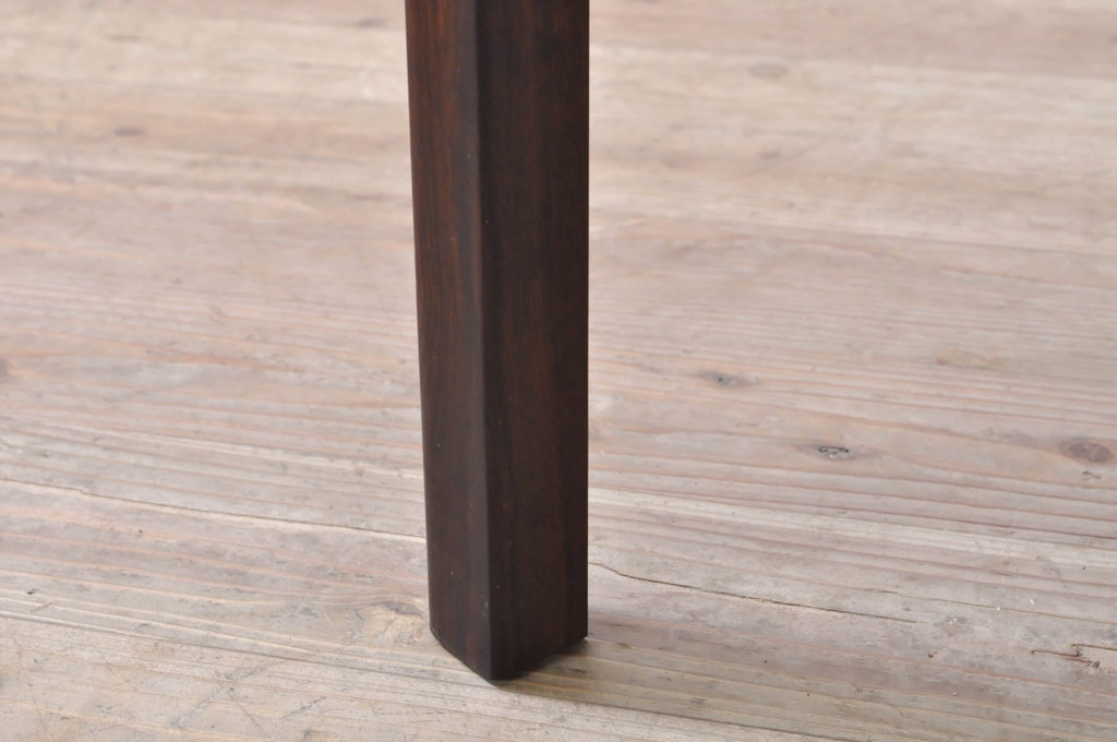 デンマークビンテージ　高級品!!　ローズウッド材　タイルトップがお洒落なローテーブル(サイドテーブル、センターテーブル、リビングテーブル、ヴィンテージ、北欧)(R-069047)