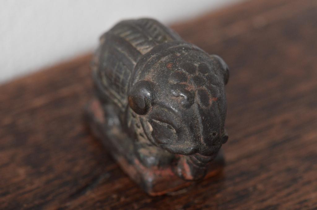 古銅唐金　象形印材(中国?、文鎮)(R-045734)
