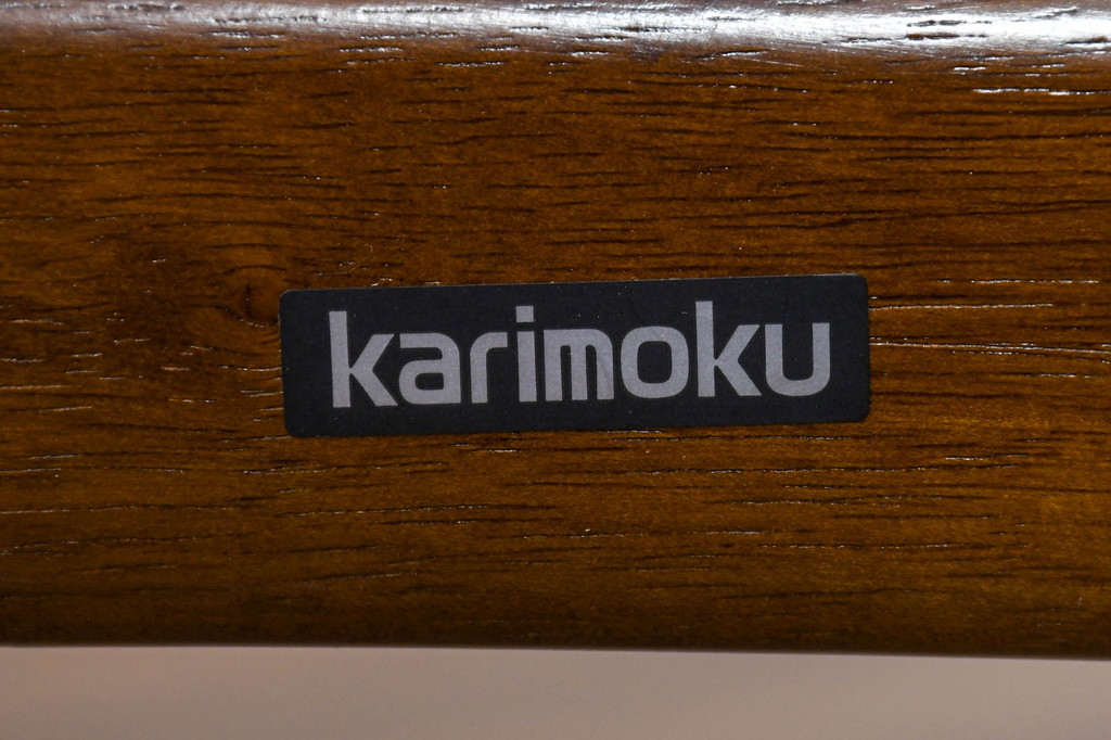 中古　カリモク家具(karimoku)　COLONIAL(コロニアル)シリーズ　クラシカルな佇まいが魅力的な3人掛けソファ(花柄、三人掛け、3Pソファ、トリプルソファ)(R-083242)