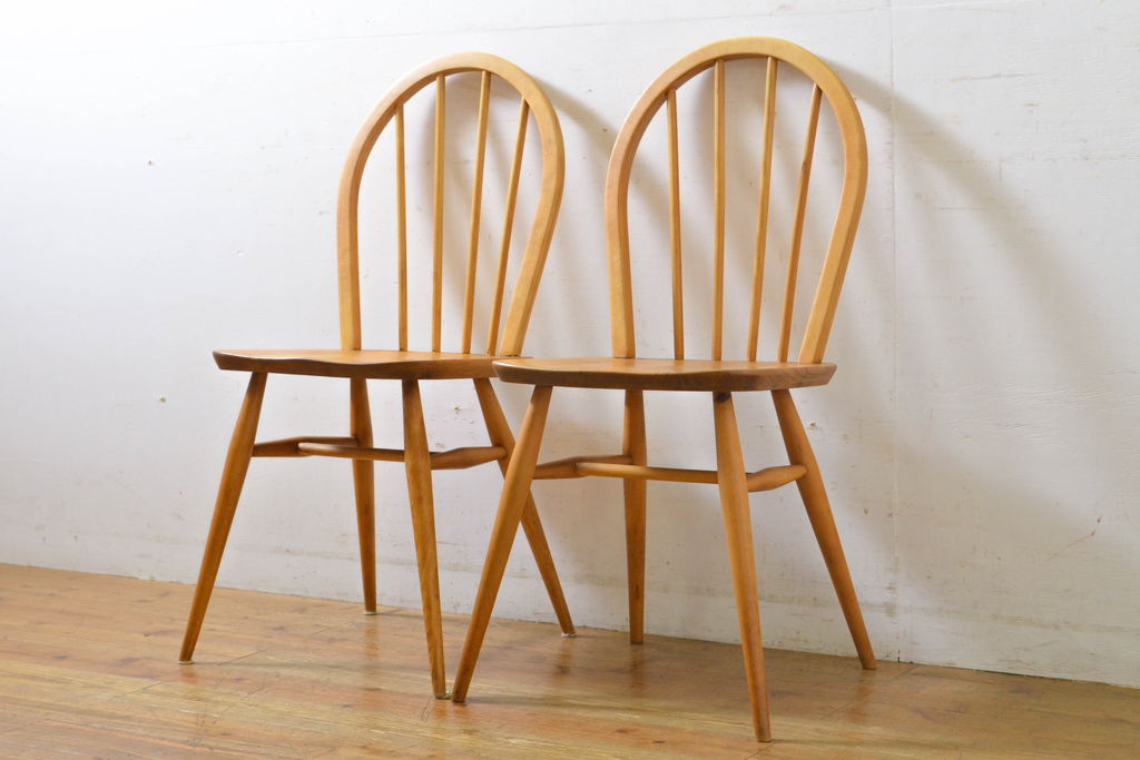 イギリスビンテージ　ERCOL(アーコール)　ナチュラルテイストのお部屋におすすめなフープバックチェア2脚セット(ダイニングチェア、ウィンザーチェア、ワークチェア、板座チェア、椅子、イス、ヴィンテージ、ウインザーチェア)(R-062206)