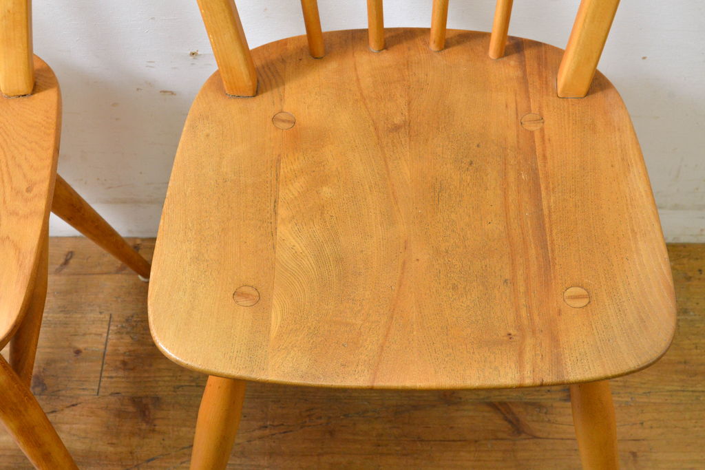 イギリスビンテージ　ERCOL(アーコール)　ナチュラルテイストのお部屋におすすめなフープバックチェア2脚セット(ダイニングチェア、ウィンザーチェア、ワークチェア、板座チェア、椅子、イス、ヴィンテージ、ウインザーチェア)(R-062206)