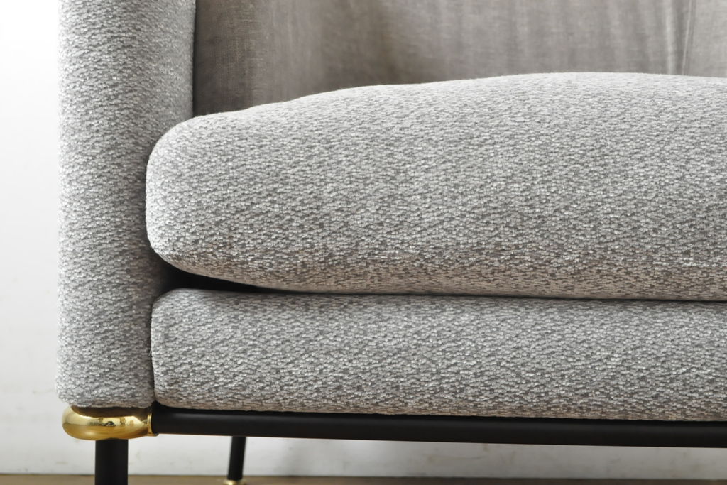 中古　イタリア　ミノッティ(Minotti)　フィルノワール(FIL NOIR)　洗練されたシルエットが美しいアームチェア(定価約70万円)(一人掛けソファ、1人掛け、イス)(R-061394)