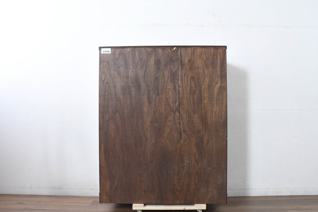 中古　岩谷堂箪笥　動きのある杢目と存在感のある金具が魅力的な衣装箪笥(収納タンス、和箪笥、整理箪笥、引き出し)(R-083365)