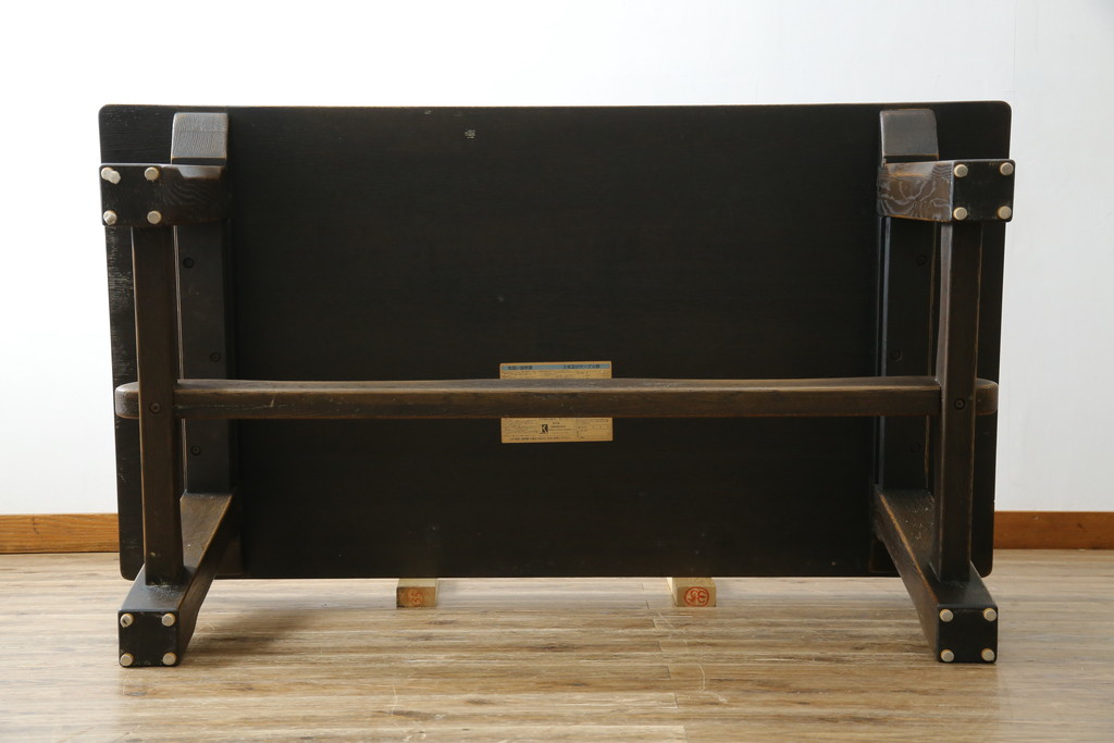 中古　美品　飛騨産業　キツツキ　PROVINCIAL(プロヴィンシャル・プロビンシャル)シリーズ　P31　オーク材　どっしりとした堅牢なつくりと素朴な佇まいが魅力のタバーンテーブル(ダイニングテーブル、4人掛け、6人掛け、食卓、作業台)(R-083318)