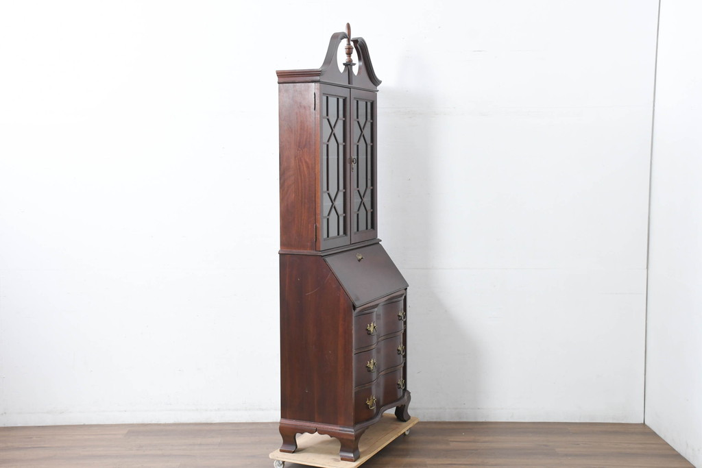 アメリカビンテージ　老舗工房　Jasper Cabinet(ジャスパーキャビネット)社　クラッシックデザインの小振りなビューローブックケース(ライディングビューロー、ライティングデスク、机、ワークデスク、本箱、本棚、飾り棚、収納棚、戸棚、引き出し、在宅用、在宅ワーク用、簿記机、ヴィンテージ)(R-083374)