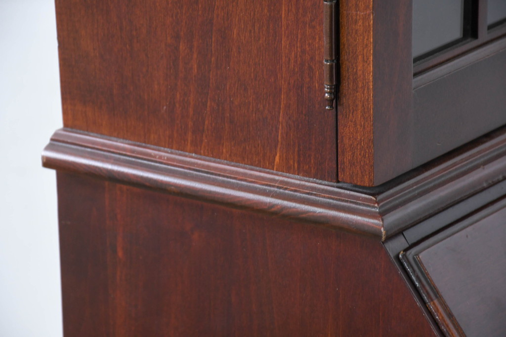 アメリカビンテージ　老舗工房　Jasper Cabinet(ジャスパーキャビネット)社　クラッシックデザインの小振りなビューローブックケース(ライディングビューロー、ライティングデスク、机、ワークデスク、本箱、本棚、飾り棚、収納棚、戸棚、引き出し、在宅用、在宅ワーク用、簿記机、ヴィンテージ)(R-083374)