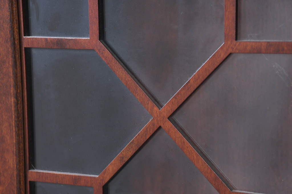 アメリカビンテージ　老舗工房　Jasper Cabinet(ジャスパーキャビネット)社　クラッシックデザインの小振りなビューローブックケース(ライディングビューロー、ライティングデスク、机、ワークデスク、本箱、本棚、飾り棚、収納棚、戸棚、引き出し、在宅用、在宅ワーク用、簿記机、ヴィンテージ)(R-083374)