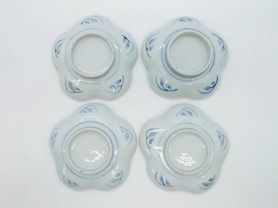 江戸期　古伊万里　染付　鶴亀図　輪花皿　約11cm　3.6寸　縁起の良い図柄が描かれた変形皿4枚セット(小皿、豆皿、和皿、和食器、三寸六分)(R-076851)