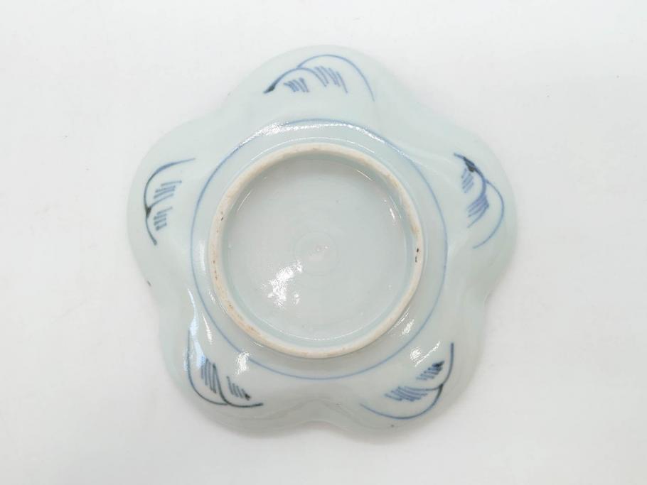 江戸期　古伊万里　染付　鶴亀図　輪花皿　約11cm　3.6寸　縁起の良い図柄が描かれた変形皿4枚セット(小皿、豆皿、和皿、和食器、三寸六分)(R-076851)