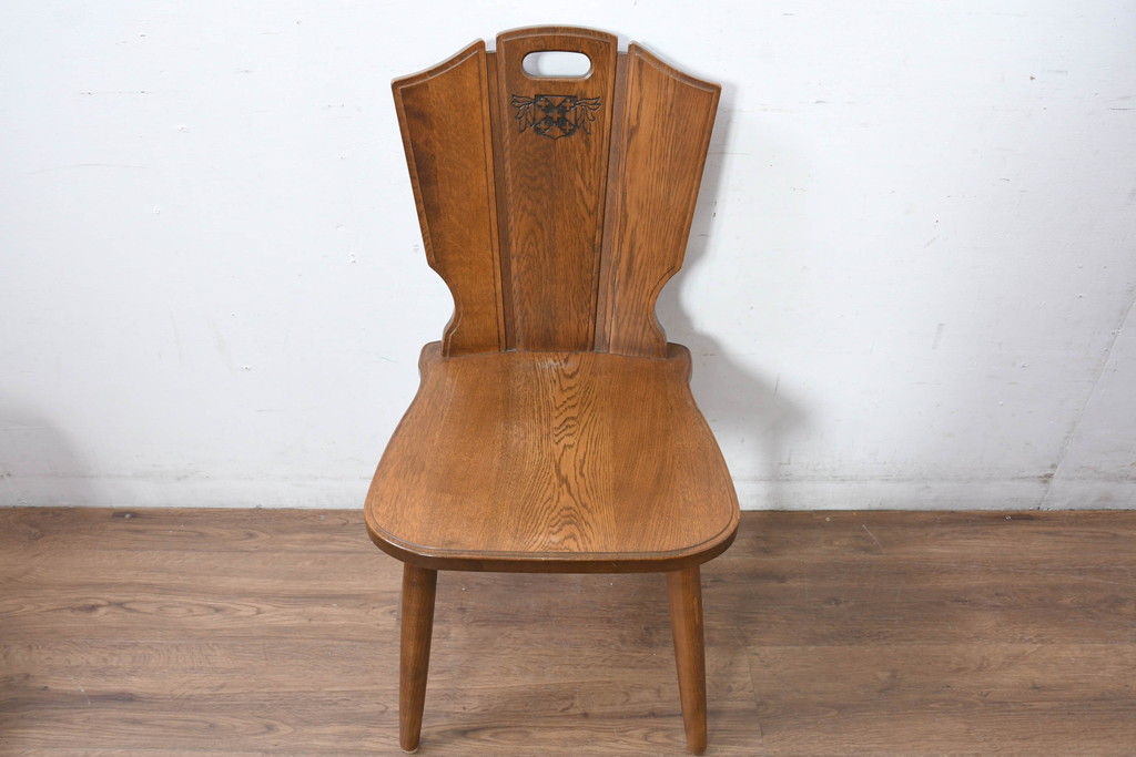 中古　美品　希少な絶版品!!　カリモク家具(karimoku)　ルスティック(RUSTIC)　オーク材　カントリースタイルの空間づくりにおすすめなダイニングチェア4脚セット(板座チェア、椅子、イス、バラ売り可能)(R-083257)