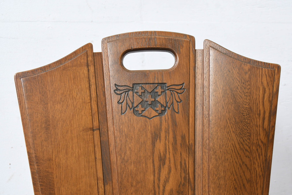 中古　美品　希少な絶版品!!　カリモク家具(karimoku)　ルスティック(RUSTIC)　オーク材　カントリースタイルの空間づくりにおすすめなダイニングチェア4脚セット(板座チェア、椅子、イス、バラ売り可能)(R-083257)